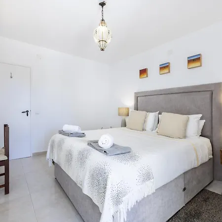 Coolhouses Algarve Luz,3 Bed Townhouse, Lovely Sea View, Walking Distance To Beach, Casa 24 Lbc Luz