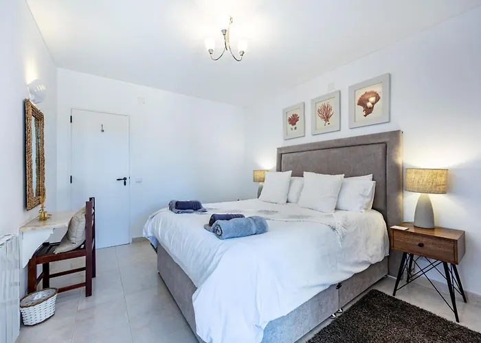 Coolhouses Algarve Luz,3 Bed Townhouse, Lovely Sea View, Walking Distance To Beach, Casa 24 Lbc Luz