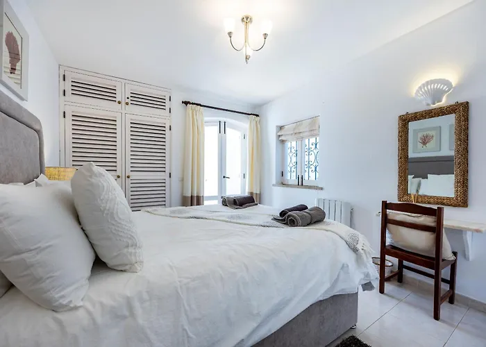Casa vacanze Coolhouses Algarve Luz,3 Bed Townhouse, Lovely Sea View, Walking Distance To Beach, Casa 24 Lbc Luz