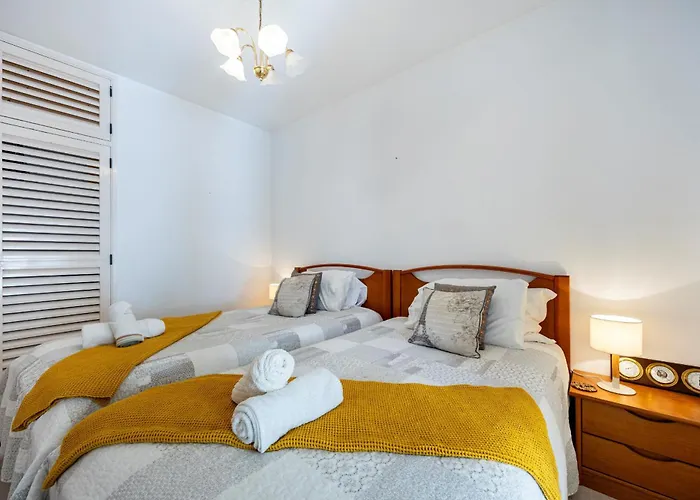 Coolhouses Algarve Luz,3 Bed Townhouse, Lovely Sea View, Walking Distance To Beach, Casa 24 Lbc Luz