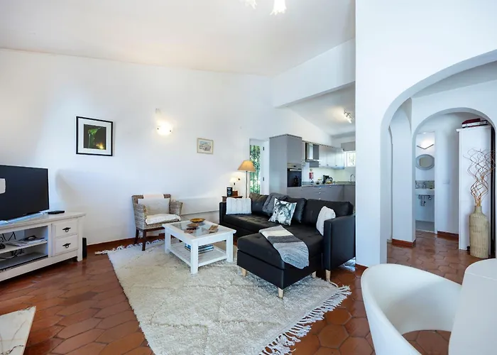 Casa vacanze Coolhouses Algarve Luz,3 Bed Townhouse, Lovely Sea View, Walking Distance To Beach, Casa 24 Lbc Luz