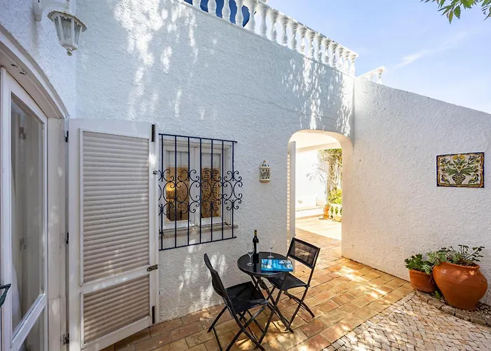 Coolhouses Algarve Luz,3 Bed Townhouse, Lovely Sea View, Walking Distance To Beach, Casa 24 Lbc * Luz