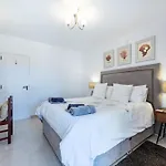 Coolhouses Algarve Luz,3 Bed Townhouse, Lovely Sea View, Walking Distance To Beach, Casa 24 Lbc Luz