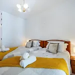 Coolhouses Algarve Luz,3 Bed Townhouse, Lovely Sea View, Walking Distance To Beach, Casa 24 Lbc Luz