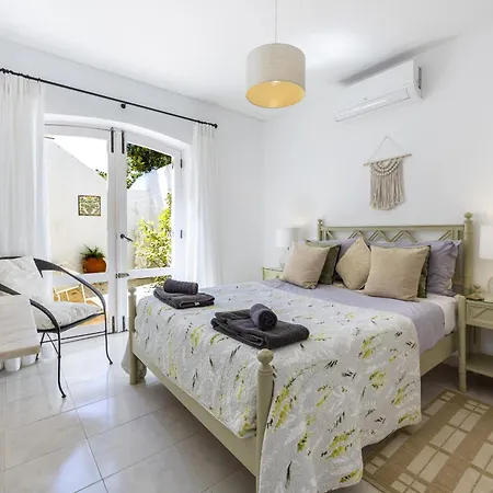 Сasa de vacaciones Coolhouses Algarve Luz,3 Bed Townhouse, Lovely Sea View, Walking Distance To Beach, Casa 24 Lbc *