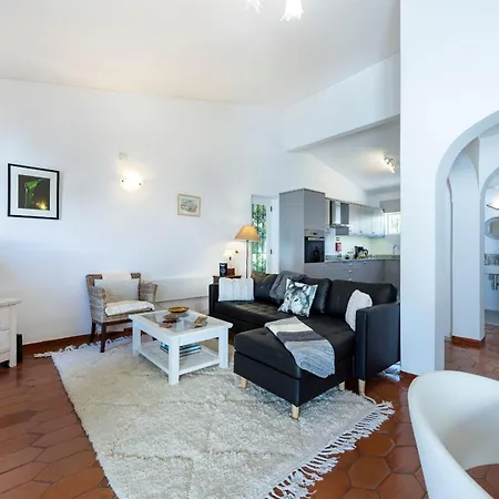 Casa vacanze Coolhouses Algarve Luz,3 Bed Townhouse, Lovely Sea View, Walking Distance To Beach, Casa 24 Lbc Luz